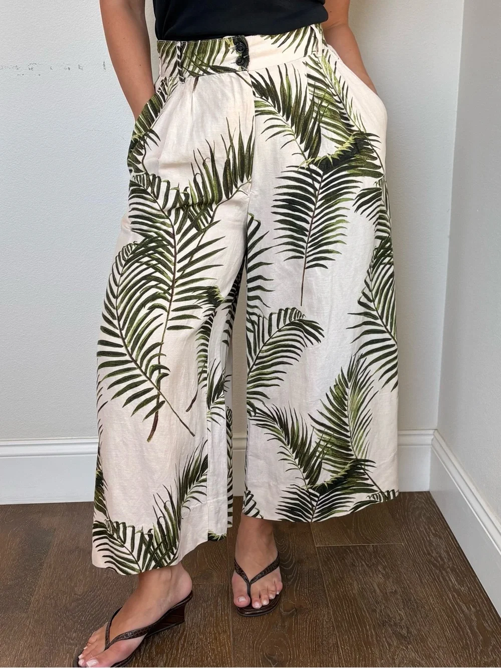 H&M High-Waisted Tropical Culottes Wide Leg Palm Print Pants - Size 8
